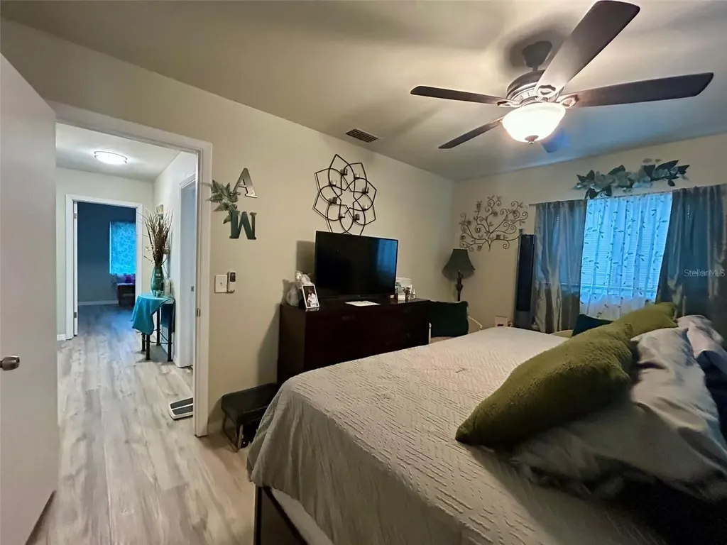 1615 Pinewood Drive Clearwater FL 33756