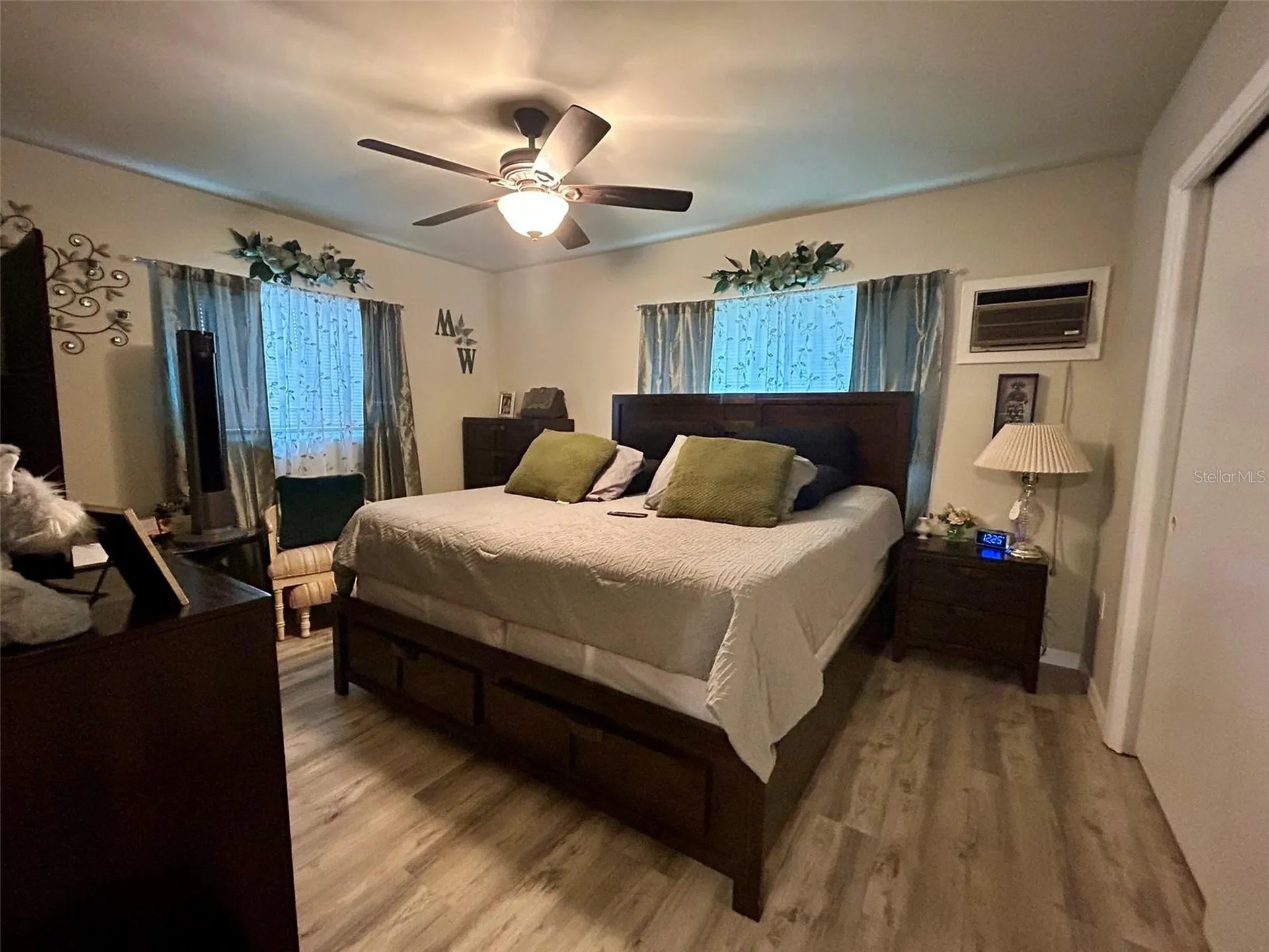 1615 Pinewood Drive Clearwater FL 33756