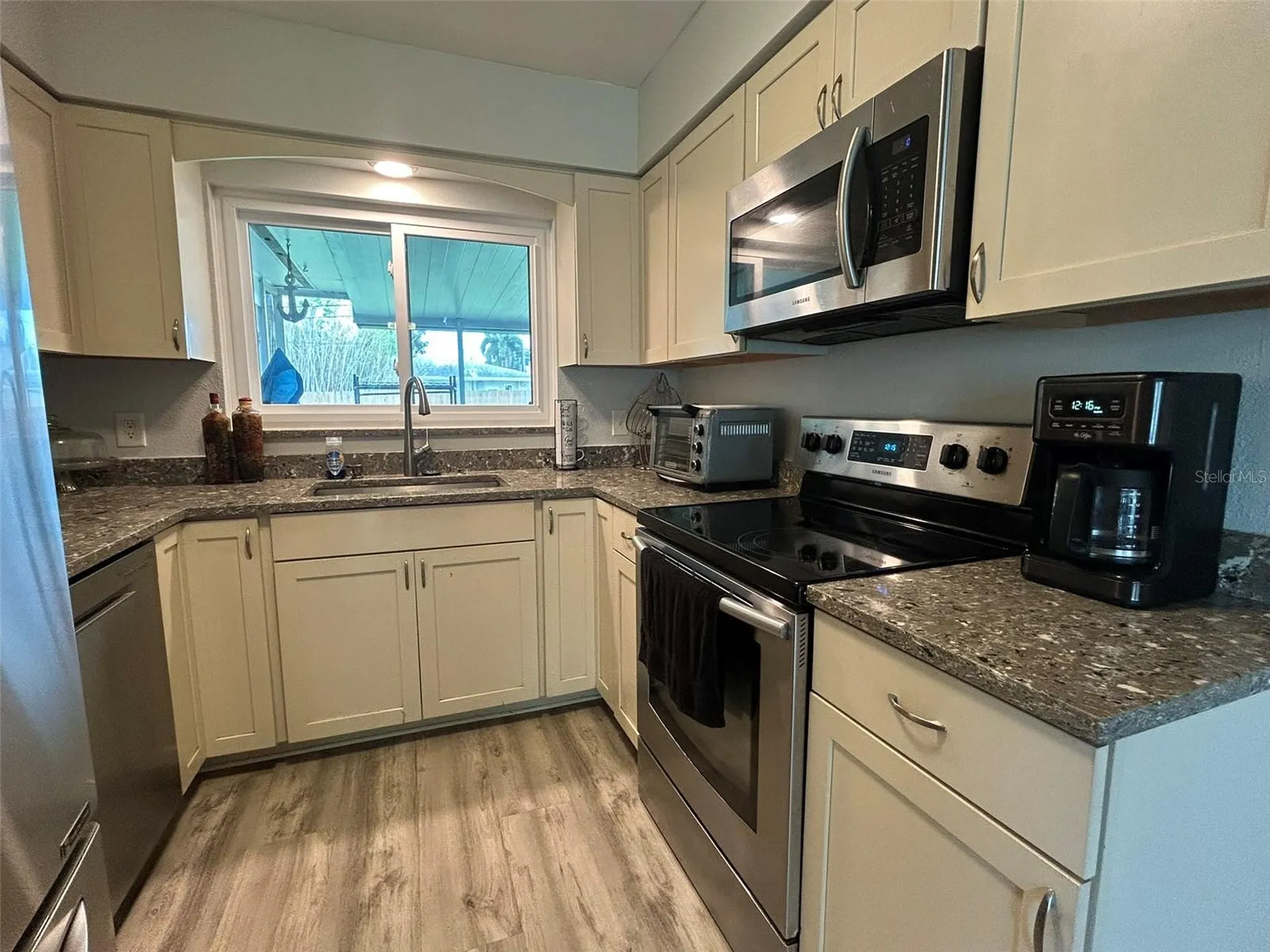 1615 Pinewood Drive Clearwater FL 33756