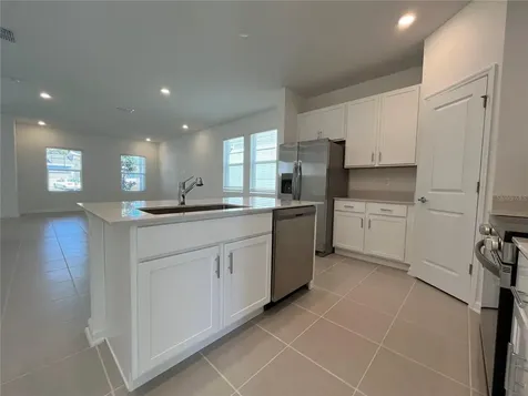 Apopka FL 32703