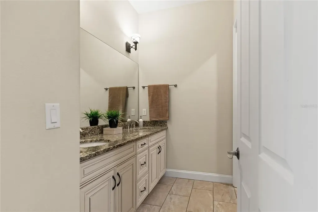 606 S Lincoln Avenue Tampa FL 33609