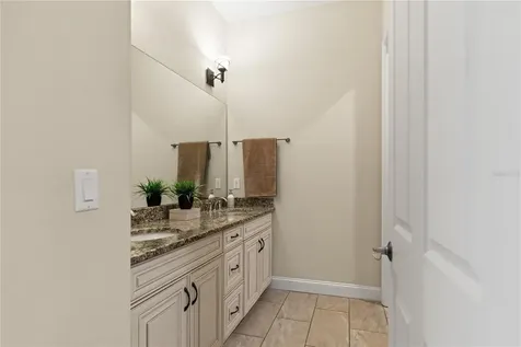 606 S Lincoln Avenue Tampa FL 33609