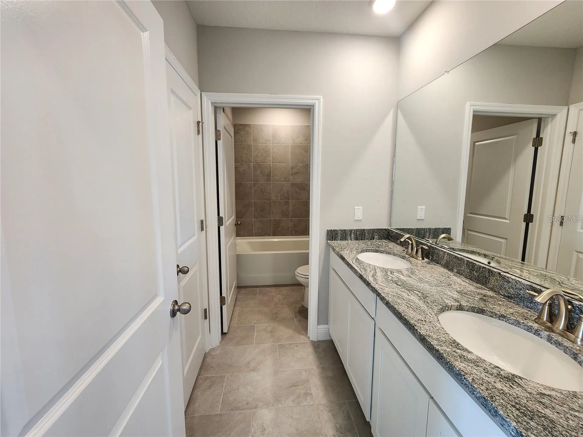 2488 Chapel Oak Bend Wesley Chapel FL 33543