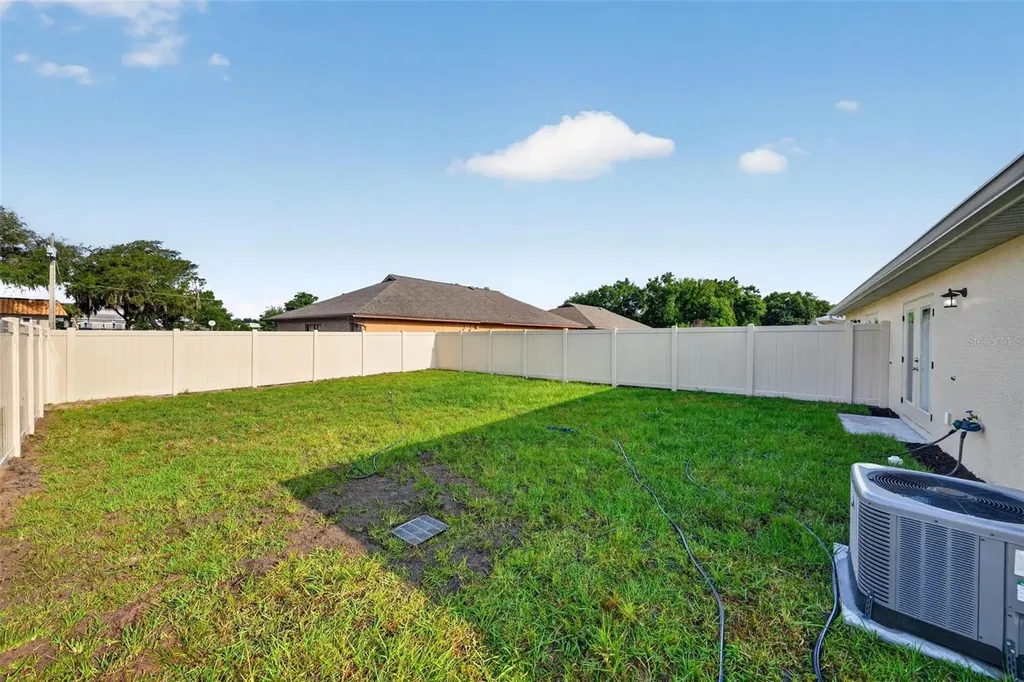 32629 Vista Avenue Leesburg FL 34788