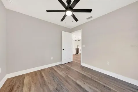 32629 Vista Avenue Leesburg FL 34788