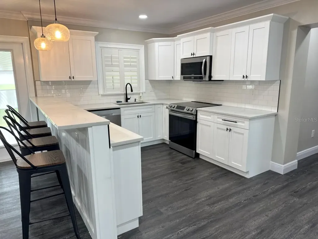 6743 Burlington Avenue N St Petersburg FL 33710
