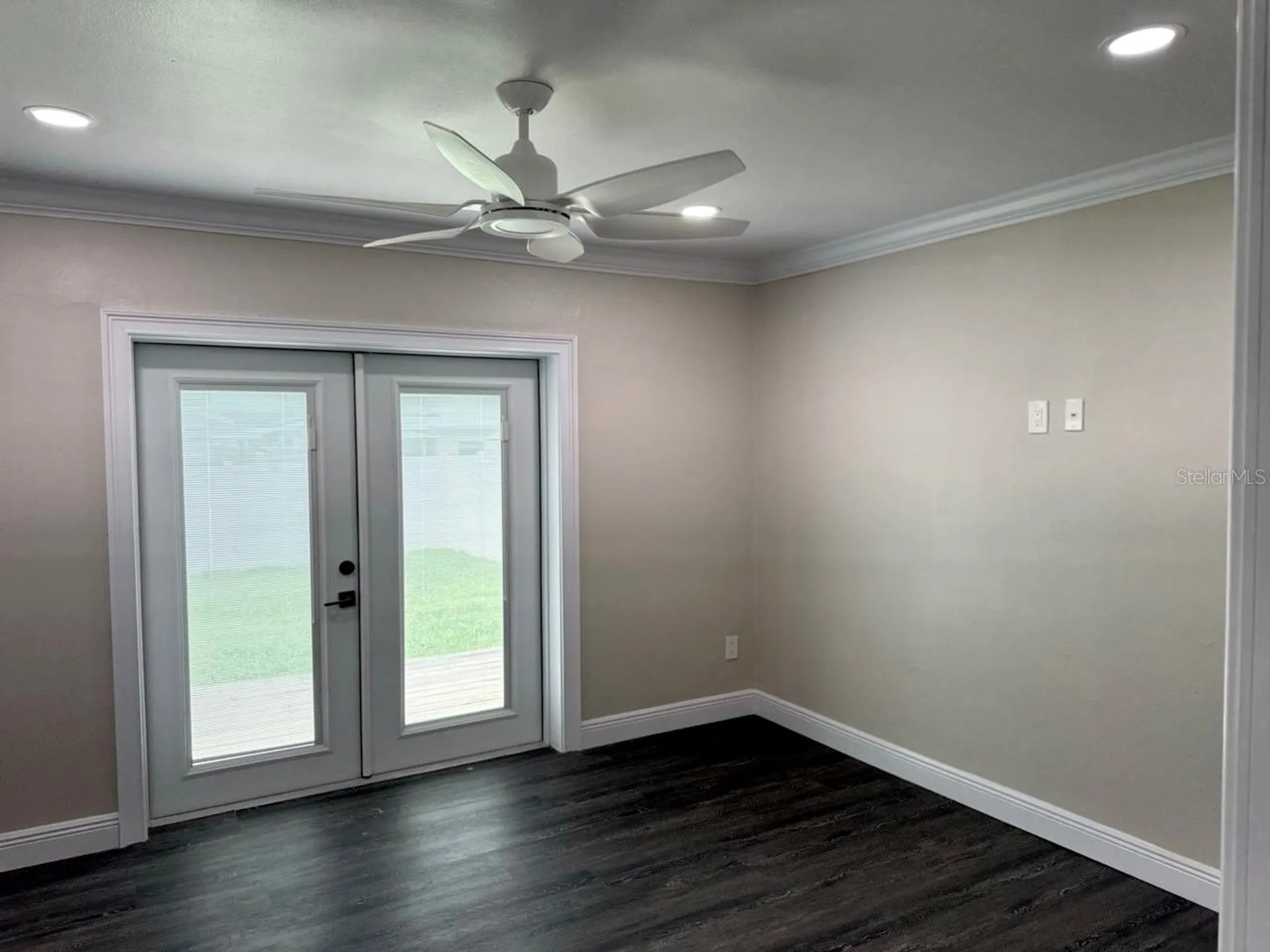 6743 Burlington Avenue N St Petersburg FL 33710