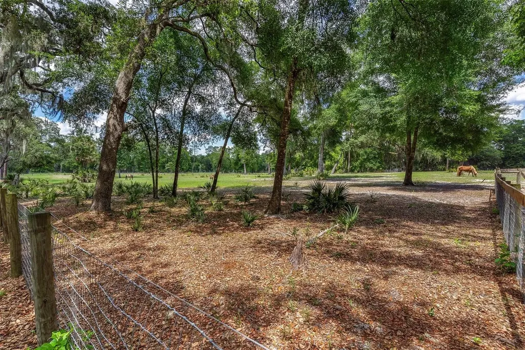 SE 152nd - (ravenswood Rd) Parcel B & C, Lots 16, 17 Place Altoona FL 32702
