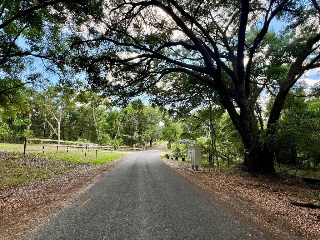 SE 152nd - (ravenswood Rd) Parcel B & C, Lots 16, 17 Place Altoona FL 32702