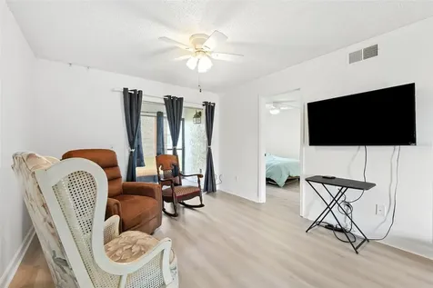 3808 N Oak Drive Tampa FL 33611