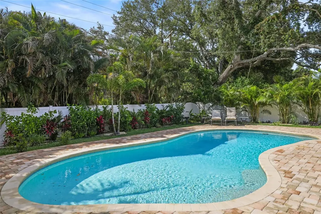 1701 Indian Rocks Road Belleair FL 33756