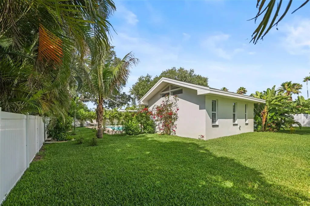 1701 Indian Rocks Road Belleair FL 33756