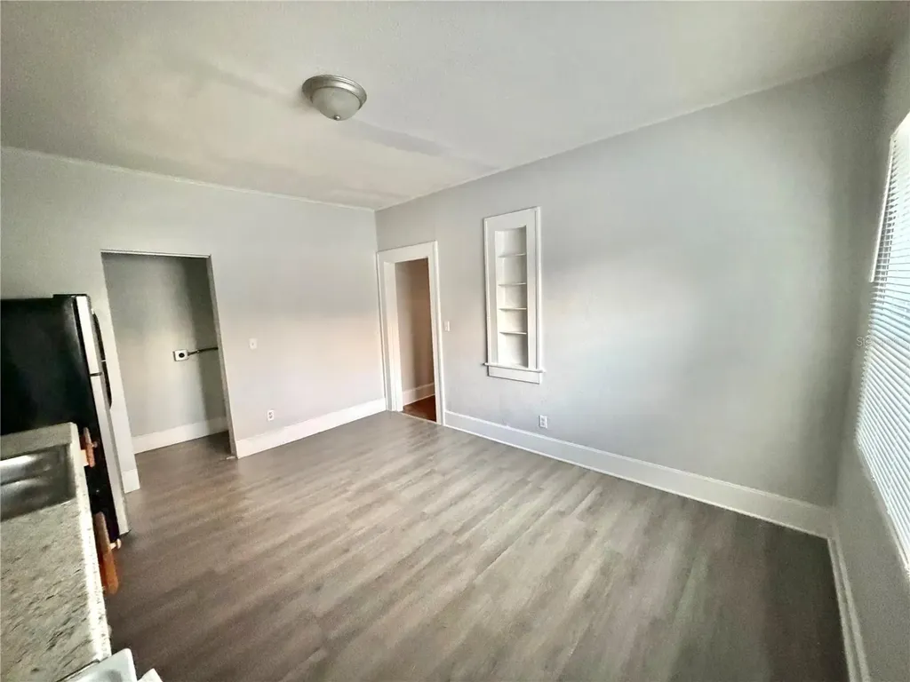 4700 10th Avenue S St Petersburg FL 33711