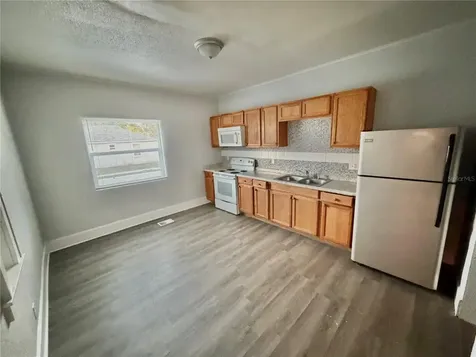 4700 10th Avenue S St Petersburg FL 33711