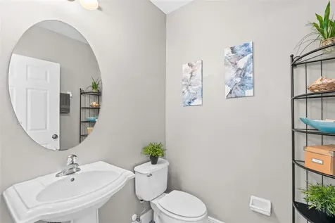 5650 Duval Street Bradenton FL 34203