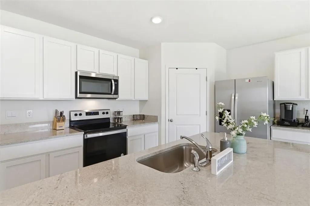 9014 Forge Breeze Loop Wesley Chapel FL 33545