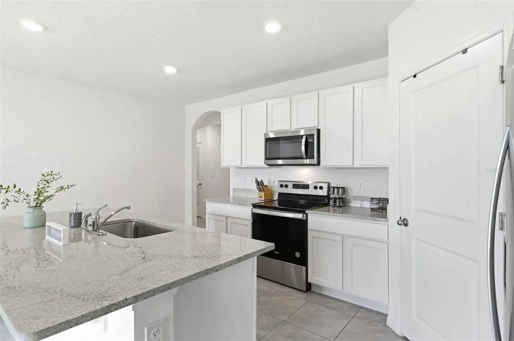 9014 Forge Breeze Loop Wesley Chapel FL 33545