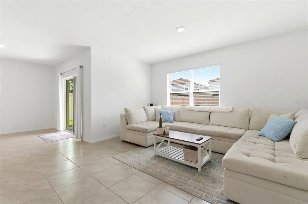 9014 Forge Breeze Loop Wesley Chapel FL 33545