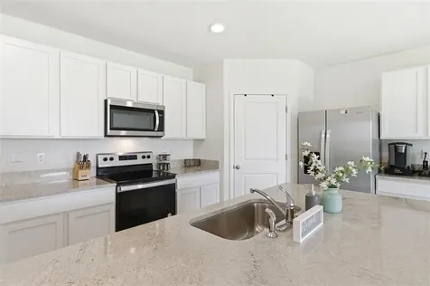 9014 Forge Breeze Loop Wesley Chapel FL 33545