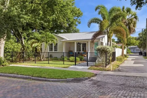 1421 21st Avenue N St Petersburg FL 33704