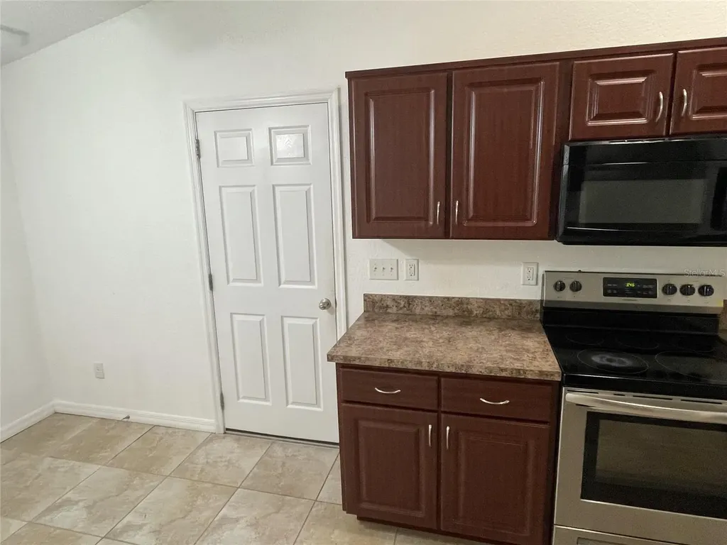417 Crabtree Avenue Orlando FL 32835