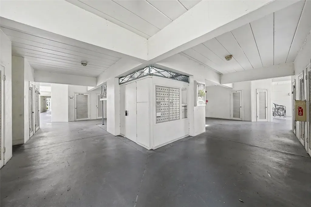 7050 Sunset Way St Pete Beach FL 33706