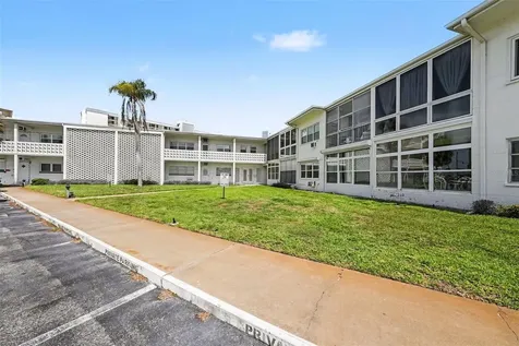 7050 Sunset Way St Pete Beach FL 33706
