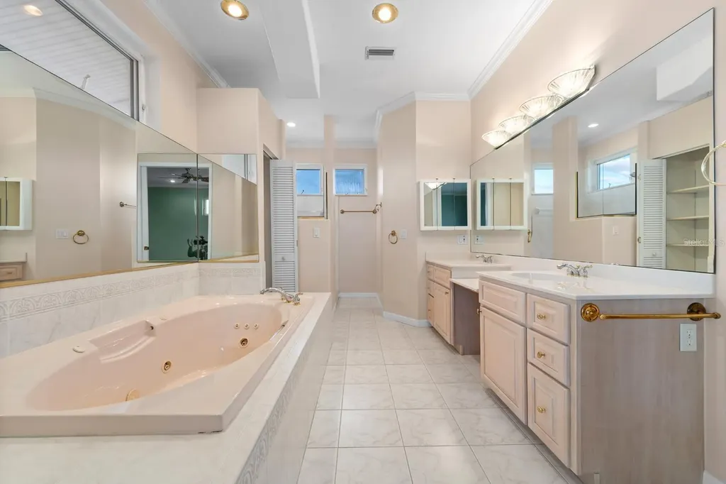921 Point Seaside Drive Crystal Beach FL 34681