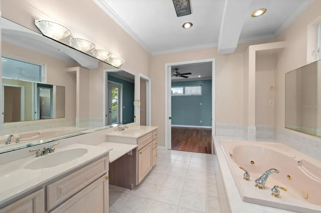 921 Point Seaside Drive Crystal Beach FL 34681