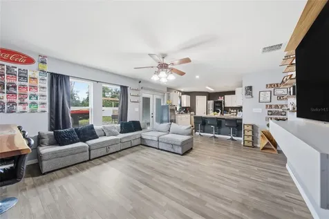10198 Elgin Boulevard Spring Hill FL 34608
