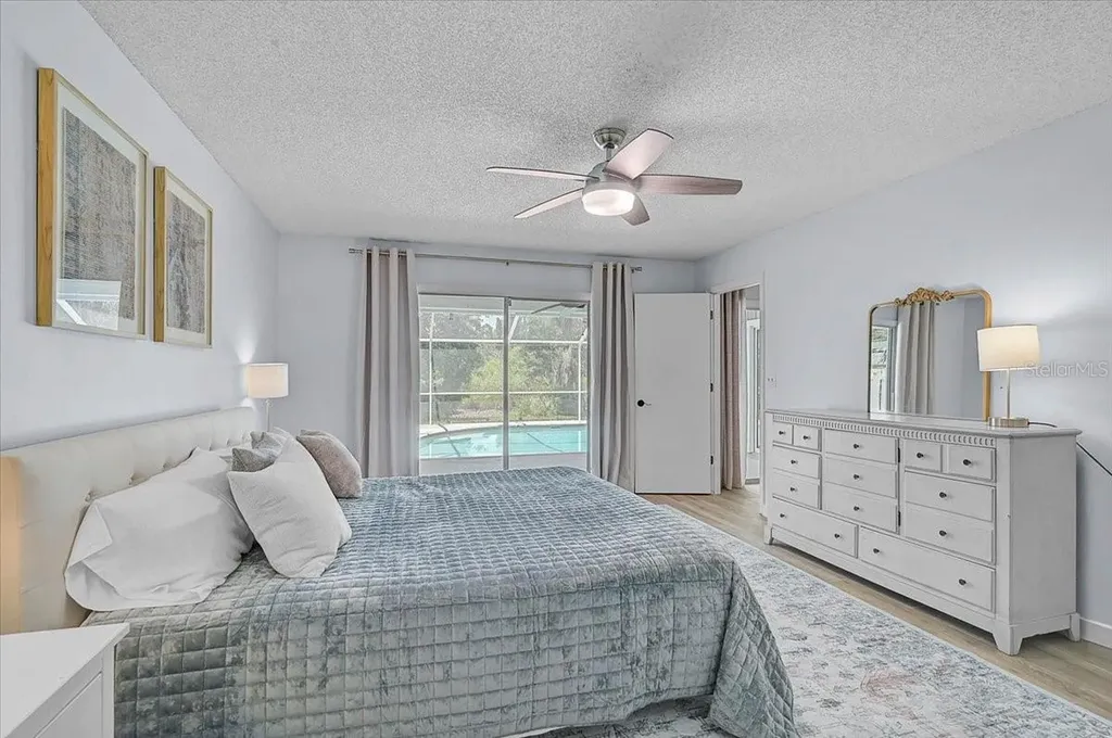 5737 Forester Lake Drive Sarasota FL 34243