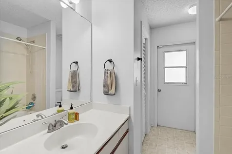 5737 Forester Lake Drive Sarasota FL 34243