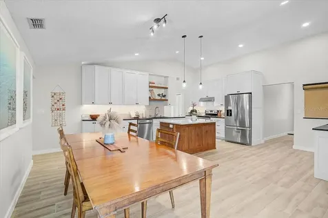 5737 Forester Lake Drive Sarasota FL 34243
