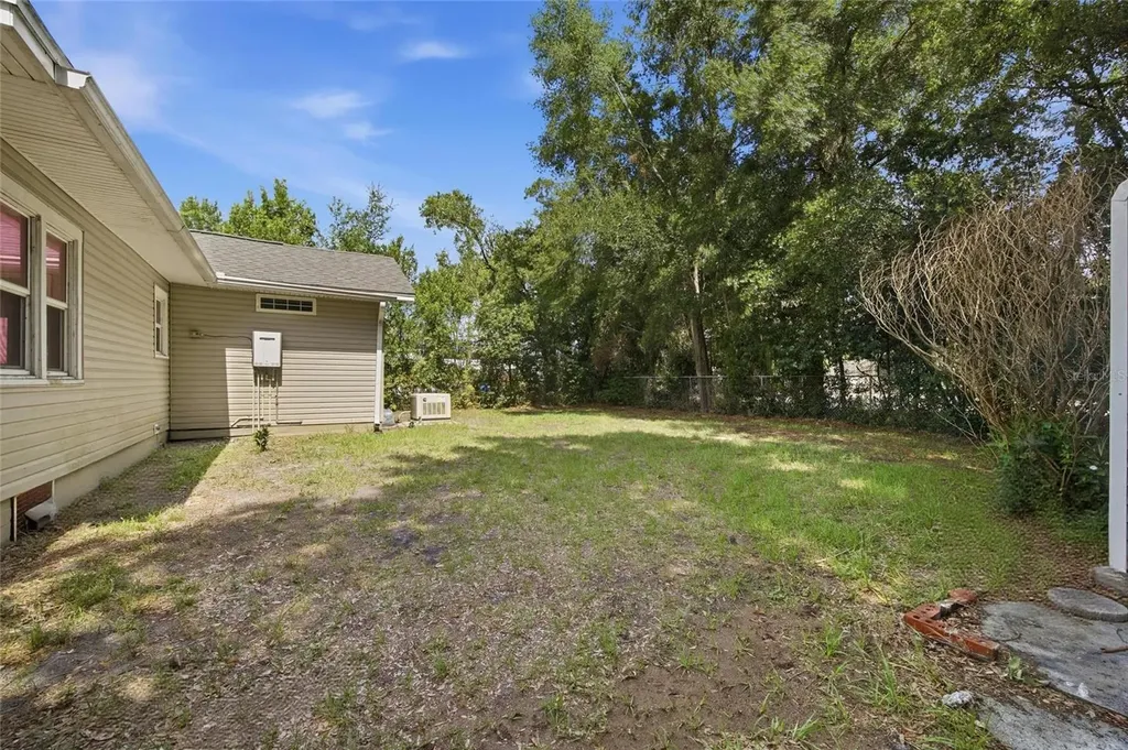 2207 Avenue F NW Winter Haven FL 33880