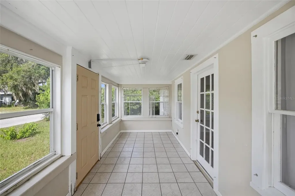 2207 Avenue F NW Winter Haven FL 33880