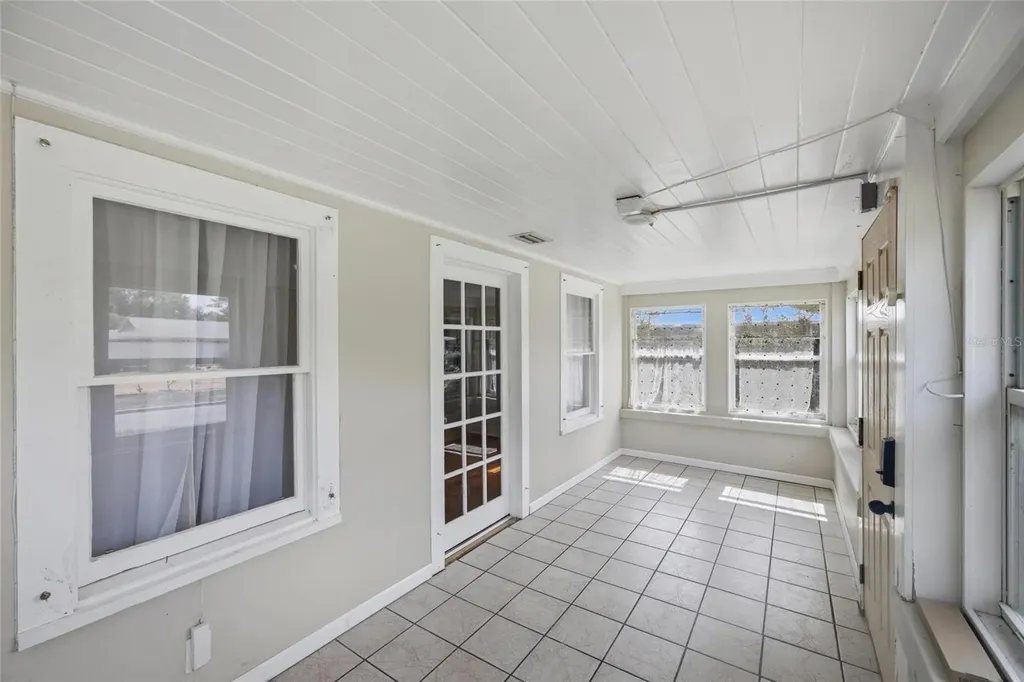 2207 Avenue F NW Winter Haven FL 33880