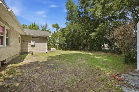 2207 Avenue F NW Winter Haven FL 33880