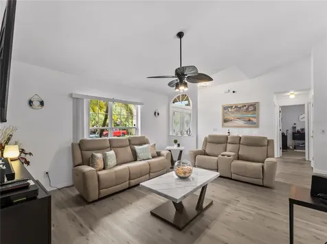 4243 Fonsica Avenue North Port FL 34286