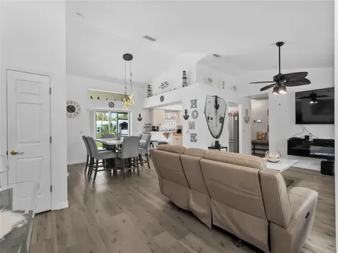 4243 Fonsica Avenue North Port FL 34286