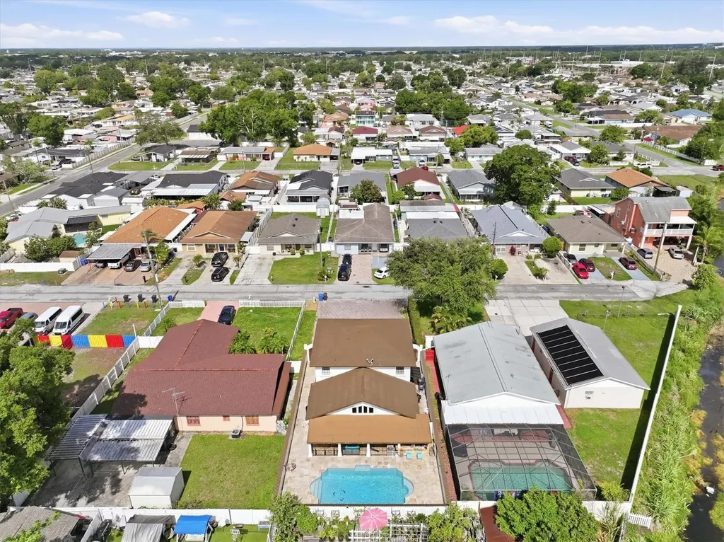 6611 N Hale Avenue Tampa FL 33614