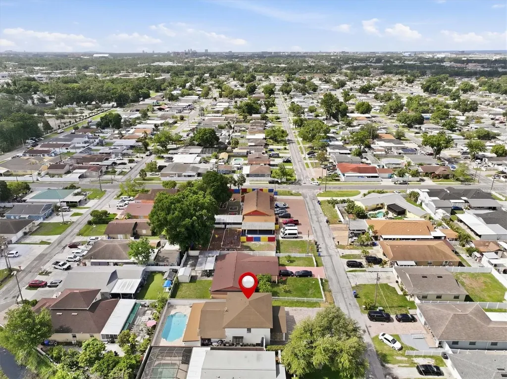 6611 N Hale Avenue Tampa FL 33614