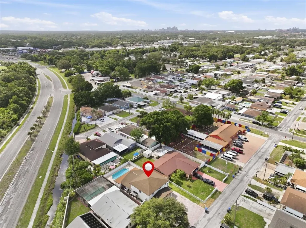 6611 N Hale Avenue Tampa FL 33614