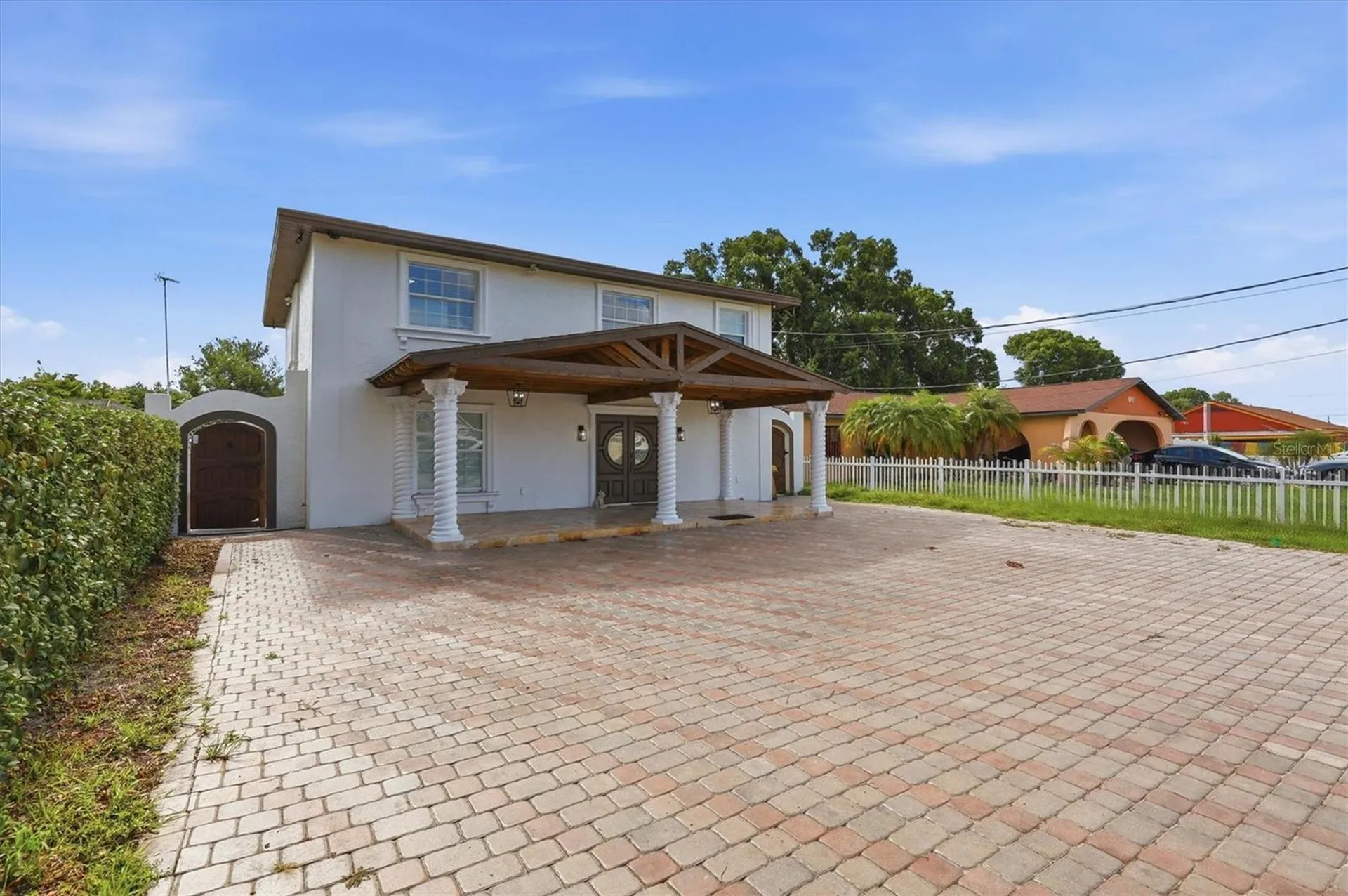 6611 N Hale Avenue Tampa FL 33614