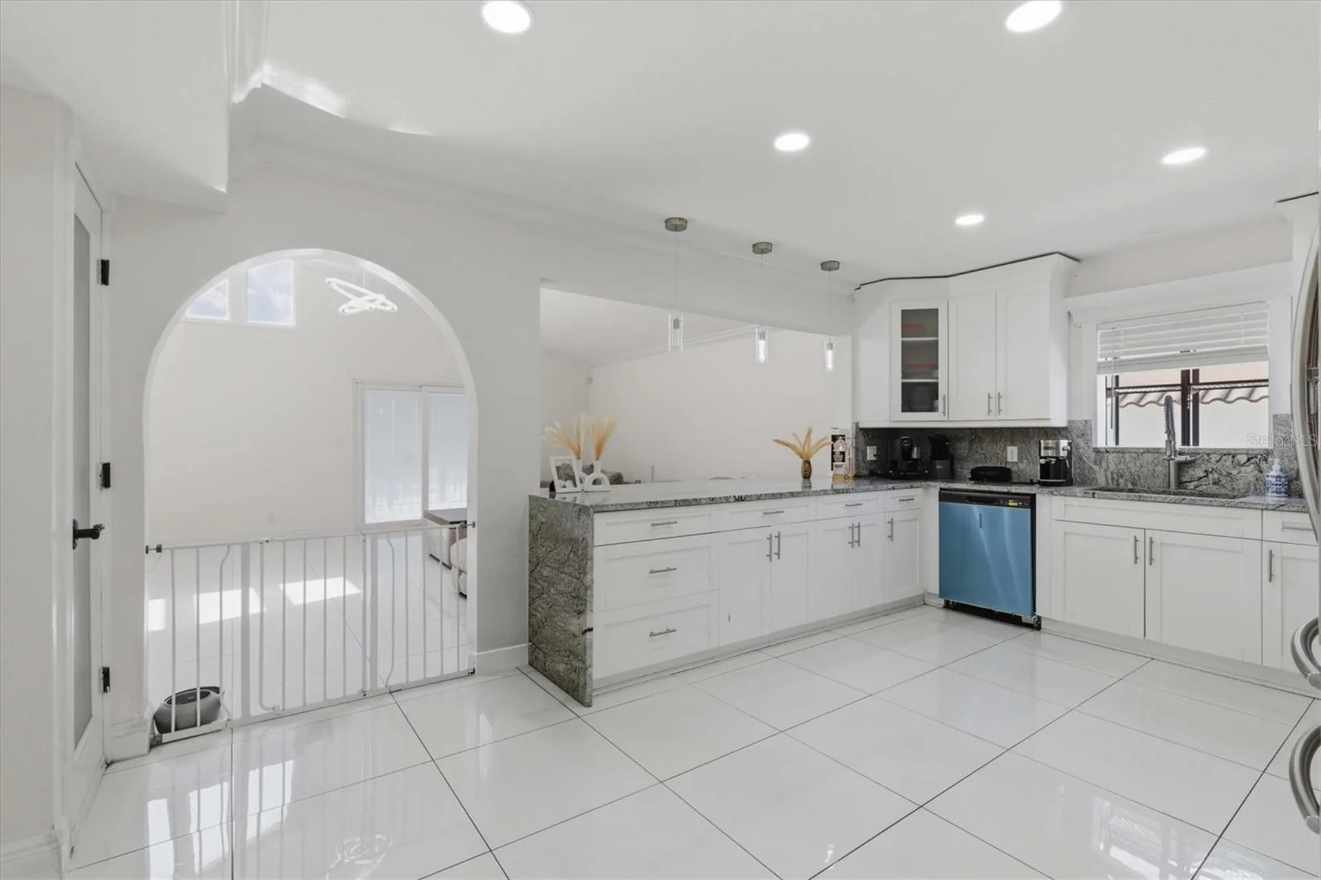 6611 N Hale Avenue Tampa FL 33614