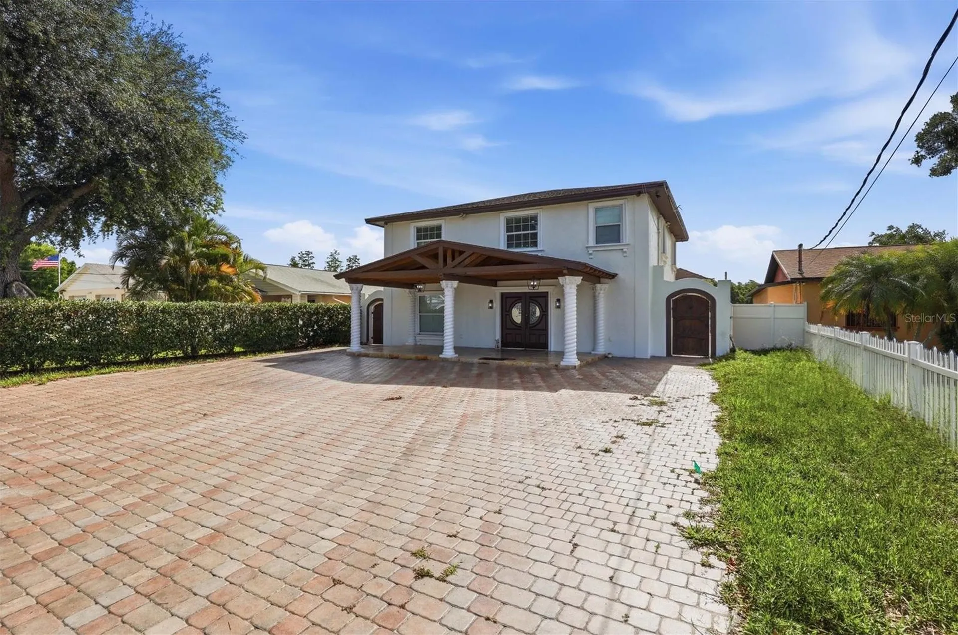 6611 N Hale Avenue Tampa FL 33614