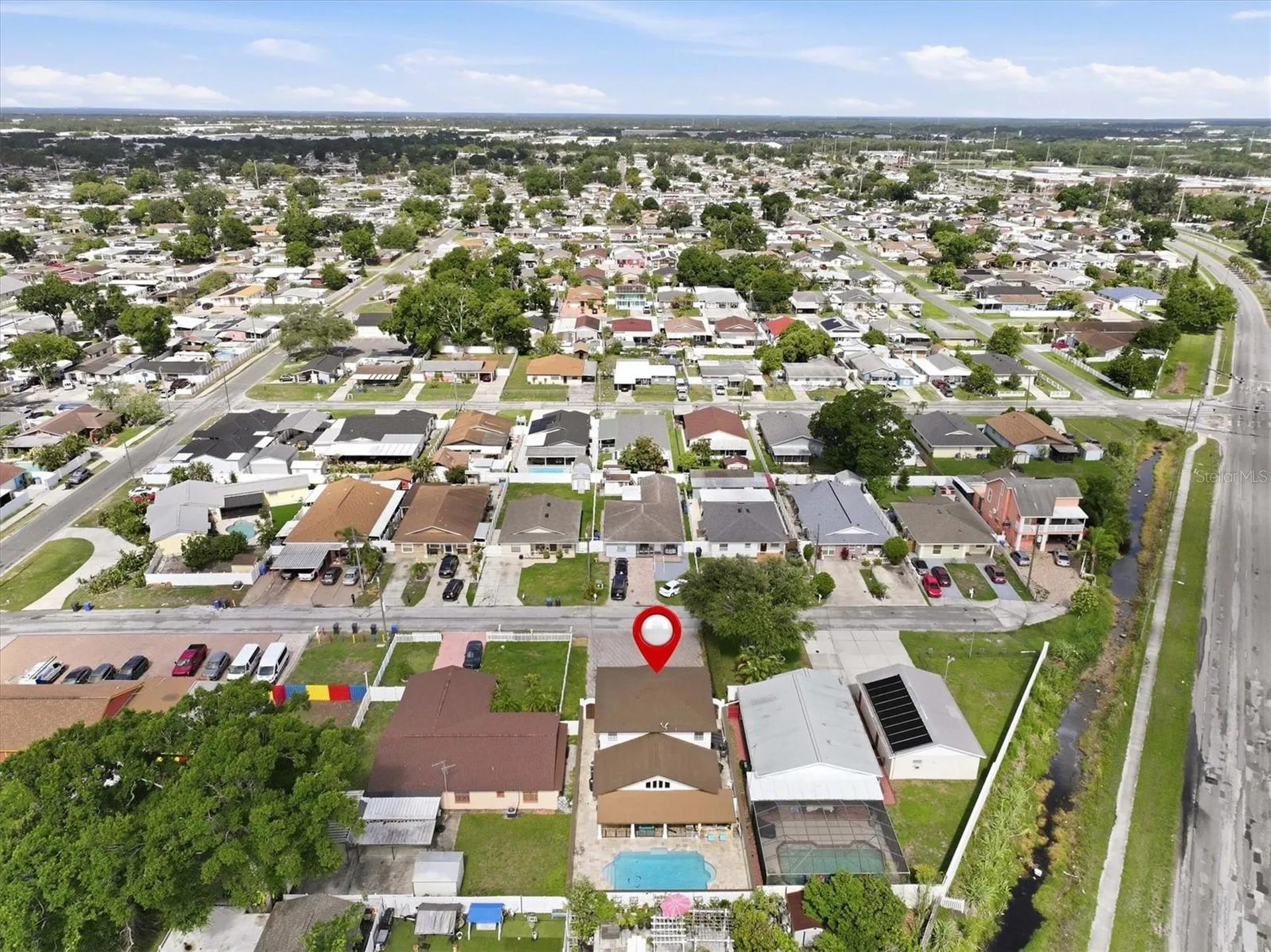 6611 N Hale Avenue Tampa FL 33614