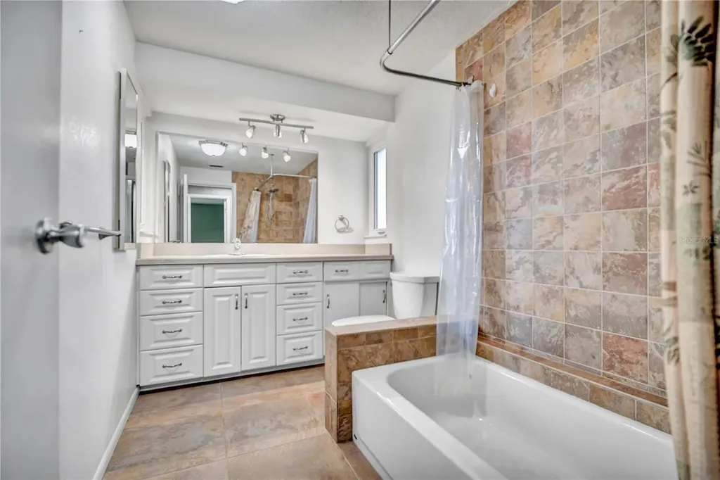 706 Sweetbriar Drive Oldsmar FL 34677