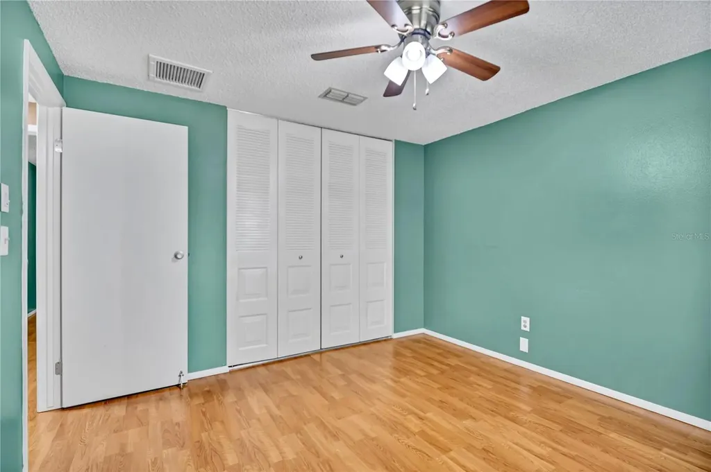 706 Sweetbriar Drive Oldsmar FL 34677