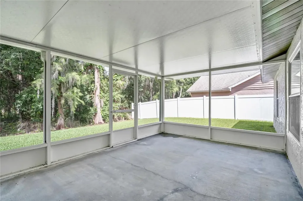 706 Sweetbriar Drive Oldsmar FL 34677