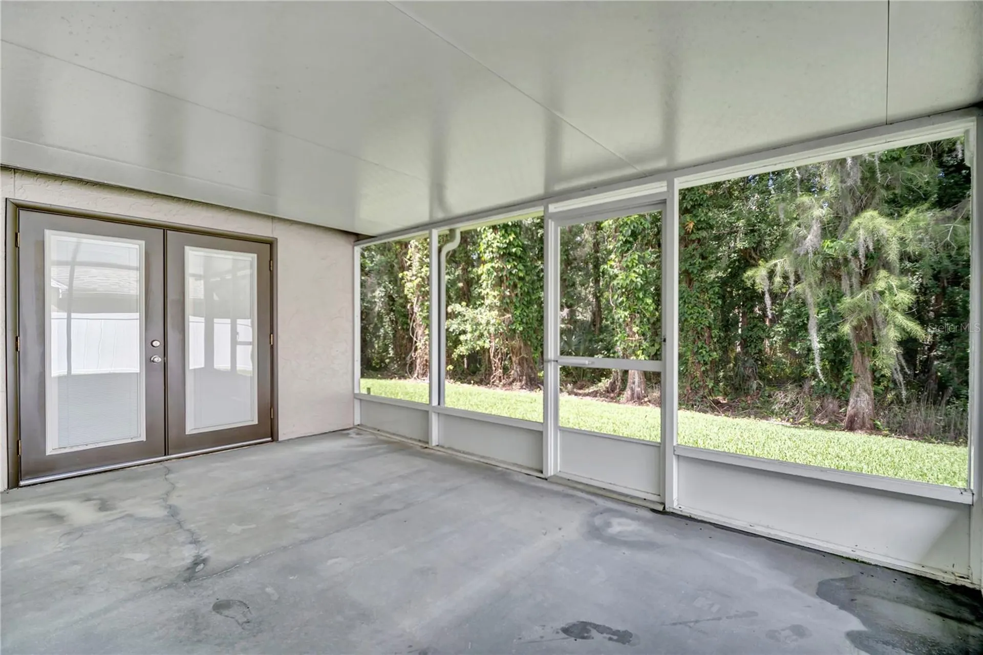 706 Sweetbriar Drive Oldsmar FL 34677